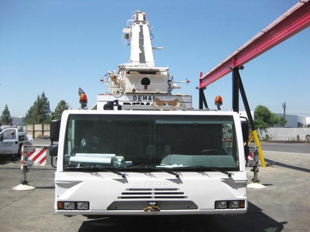 Crane