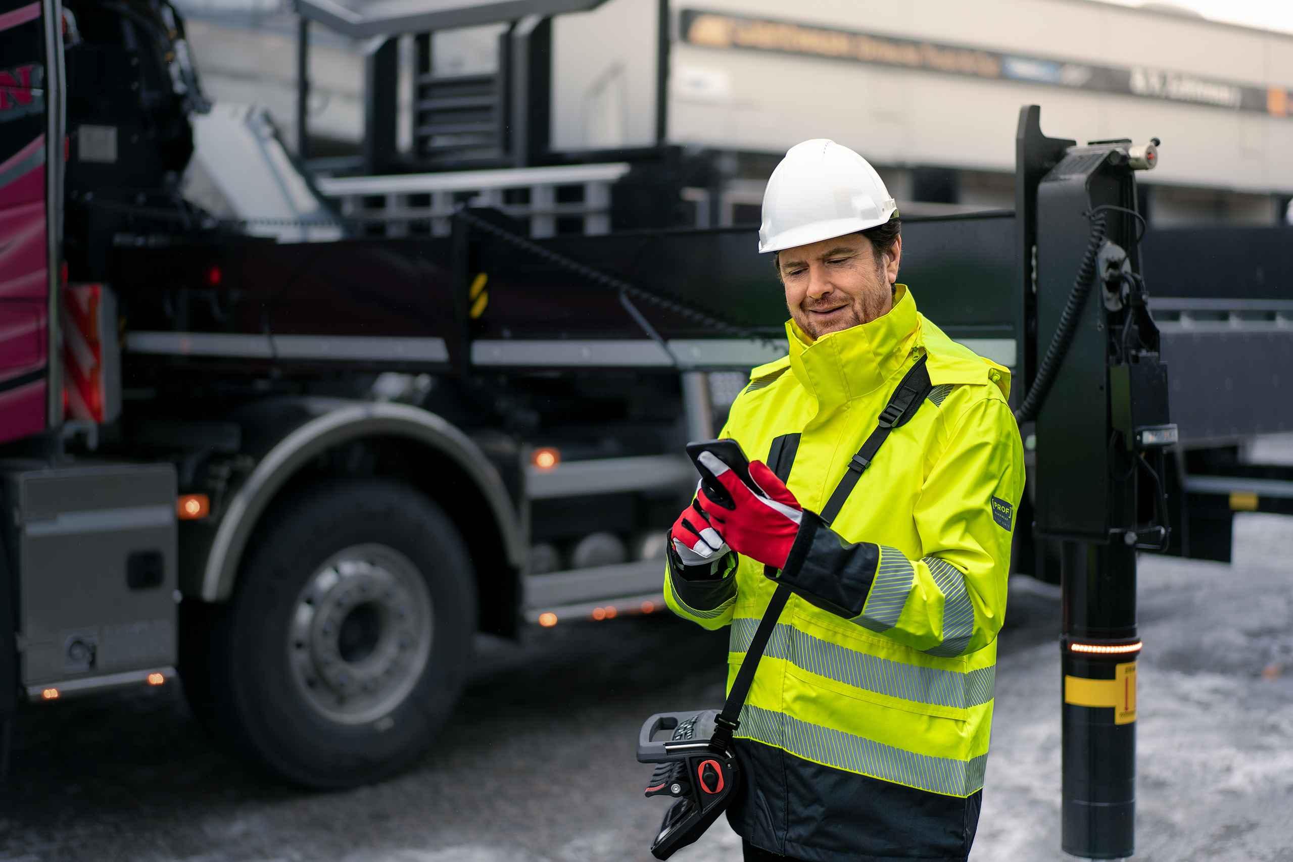 Hiab Launches MyHiab Mobile App to Boost Operator Productivity and Safety