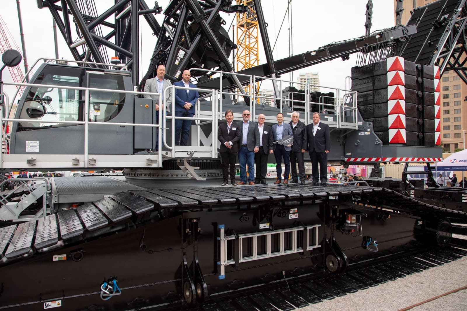 Guay Adds Three 770-USt Liebherr Crawler Cranes