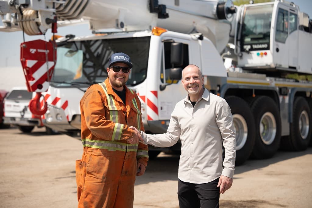 Pete Smith Crane Rental Buys First Tadano AC 4.080-1 in Canada