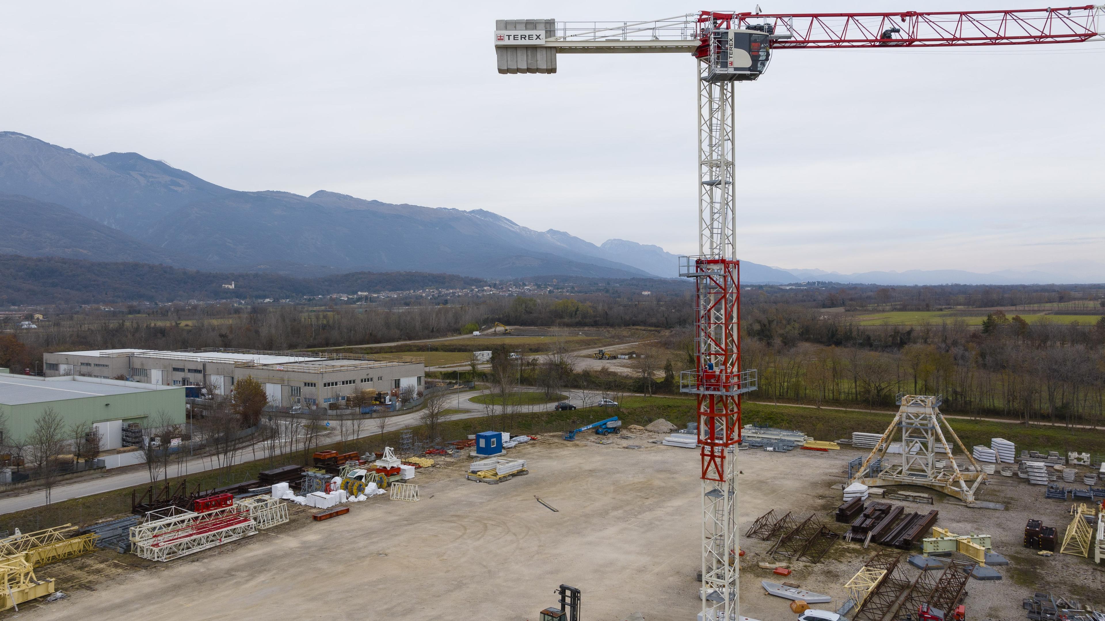 Terex Tower Cranes Unveils CTT 152-6 Flat Top Crane