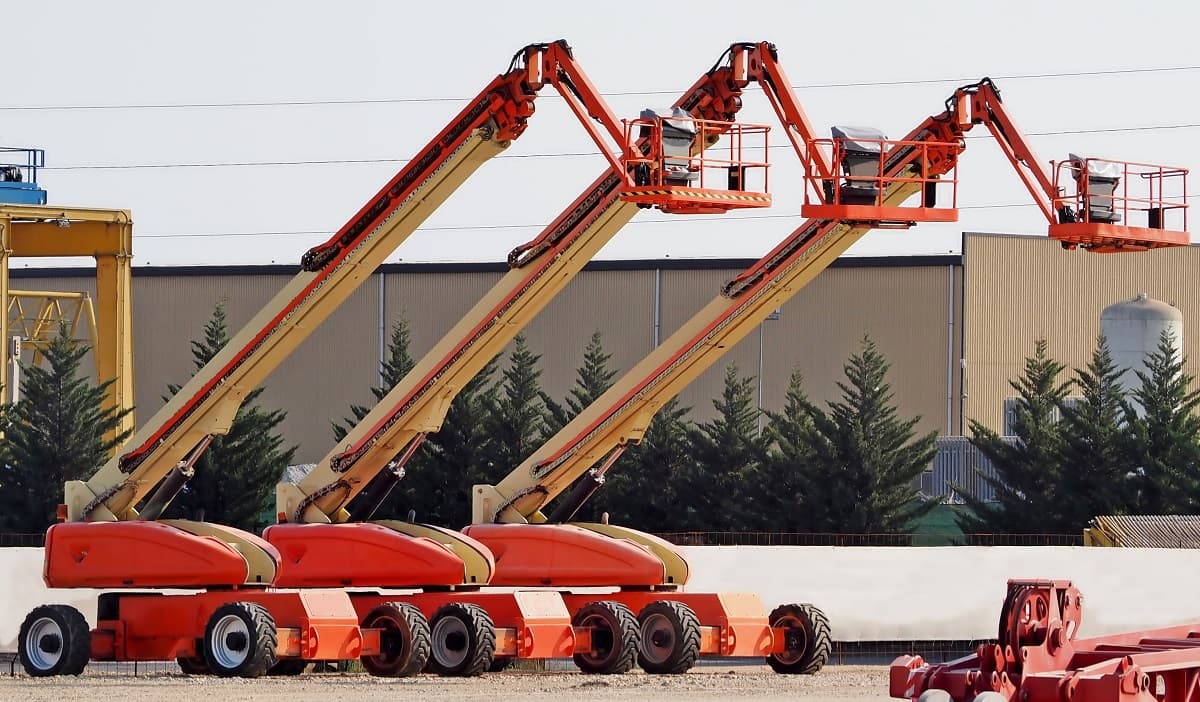 Mitsubishi HC Capital America Sees Surge in Heavy-Equipment Rental, Leasing