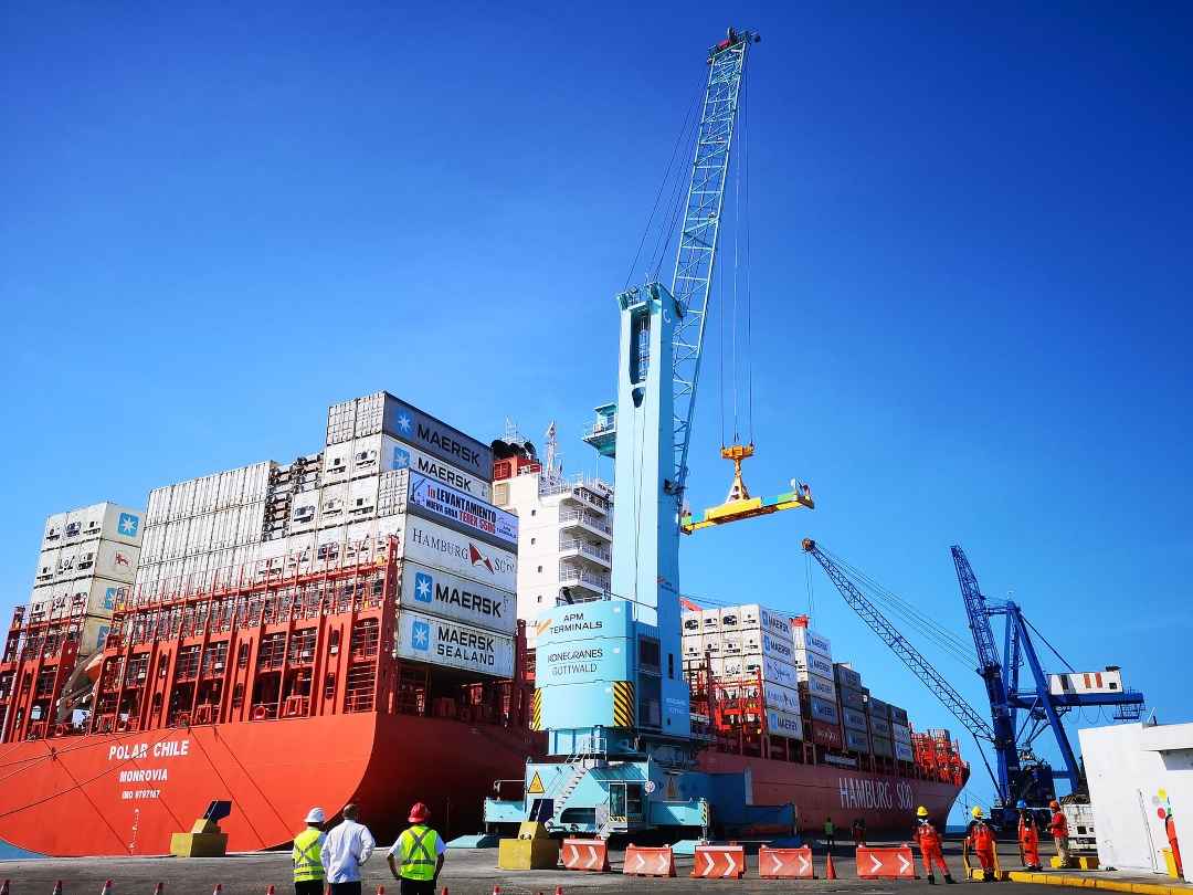 Yucatán Port Orders Two Konecranes Gottwald Mobile Harbor Cranes