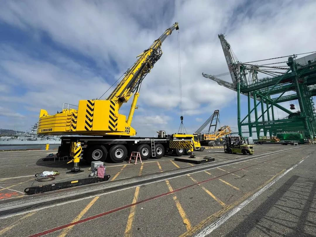 Liebherr telescopic crane on site